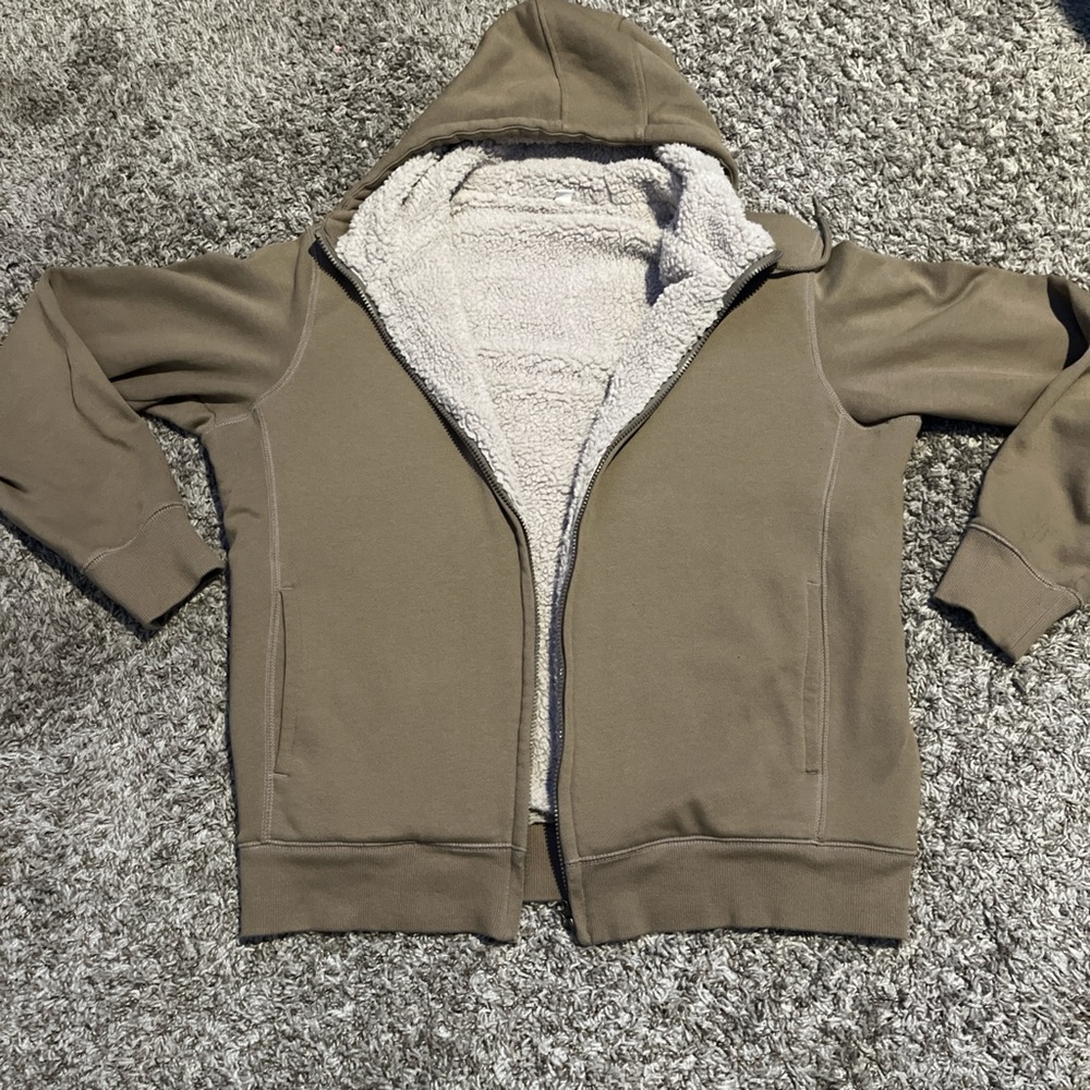 UNIQLO sweater zip up